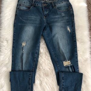 Curvy Distressed Skinny Jeggings